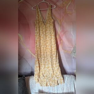 Love Tree Floral V-Neck Maxi Dress - Cream and Yellow Size L